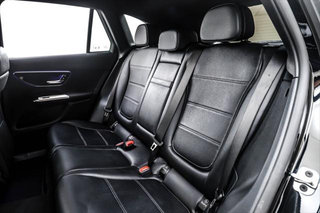 new 2025 Mercedes-Benz GLC 300 car, priced at $52,305