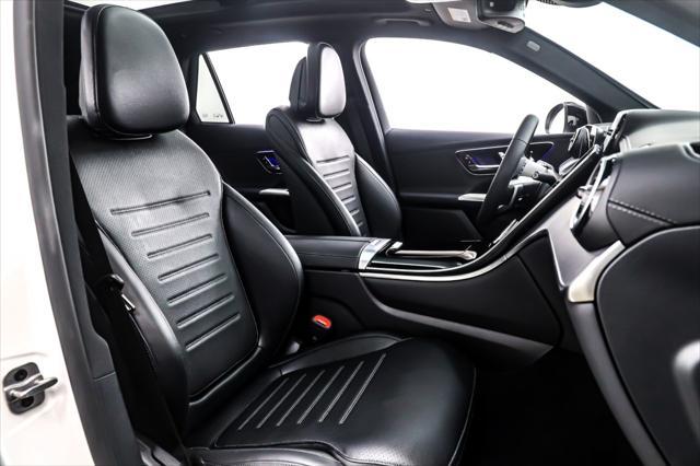 new 2025 Mercedes-Benz GLC 300 car, priced at $59,605