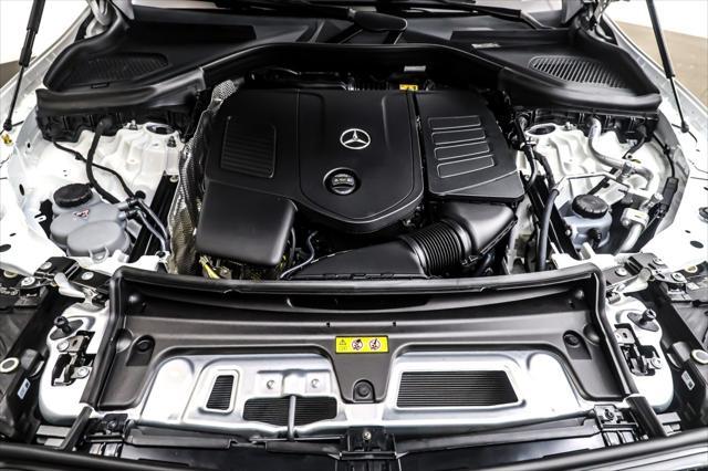 new 2025 Mercedes-Benz GLC 300 car, priced at $59,605