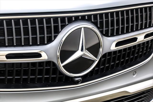 new 2025 Mercedes-Benz GLC 300 car, priced at $53,955