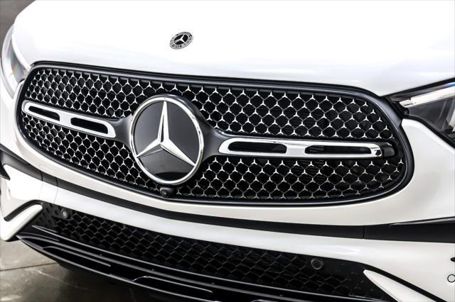 new 2025 Mercedes-Benz GLC 300 car, priced at $66,045