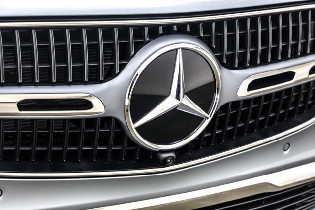 new 2025 Mercedes-Benz GLC 300 car, priced at $55,335