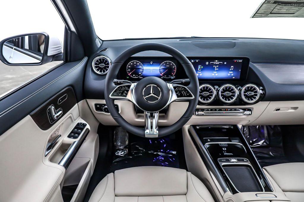 new 2026 Mercedes-Benz GLA 250 car, priced at $47,330