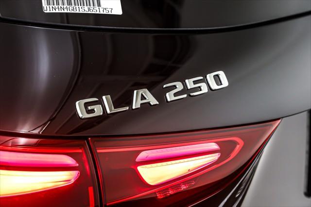 new 2025 Mercedes-Benz GLA 250 car, priced at $46,185