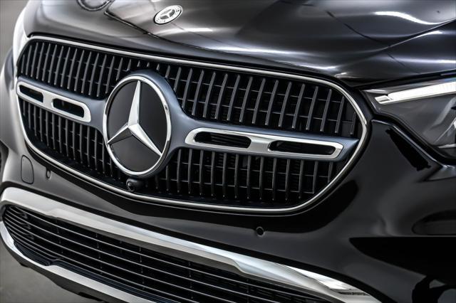 new 2025 Mercedes-Benz GLC 300 car, priced at $51,415