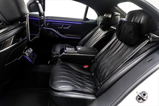 new 2025 Mercedes-Benz AMG S 63 E car, priced at $220,340
