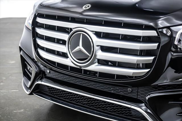 new 2025 Mercedes-Benz GLS 450 car, priced at $99,445