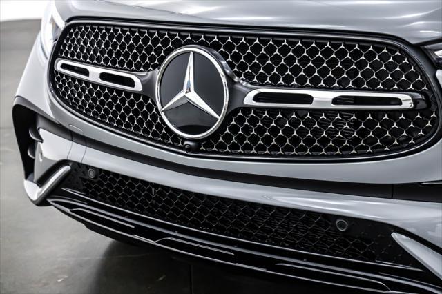 new 2025 Mercedes-Benz GLC 300 car, priced at $59,310