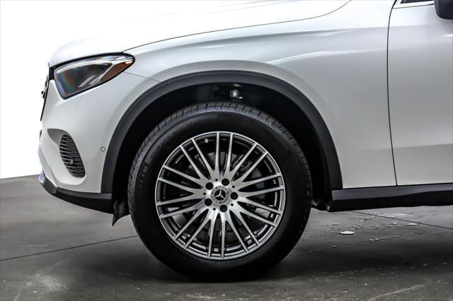 used 2025 Mercedes-Benz GLC 300 car, priced at $51,385