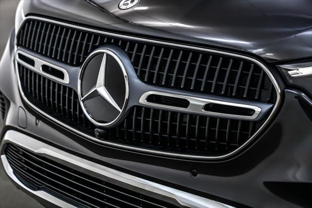 new 2025 Mercedes-Benz GLC 300 car, priced at $55,555