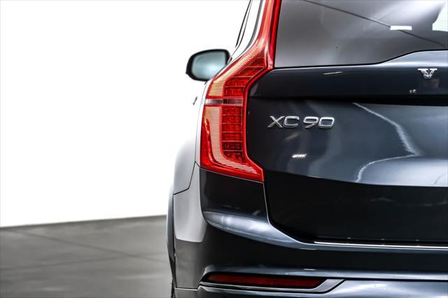 used 2022 Volvo XC90 Recharge Plug-In Hybrid car, priced at $45,894