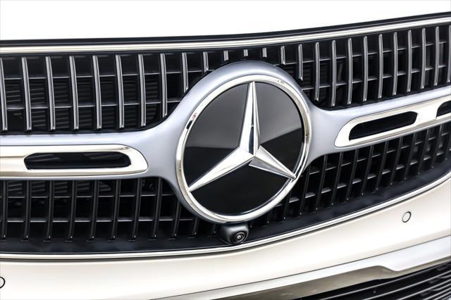 new 2025 Mercedes-Benz GLC 300 car, priced at $54,805