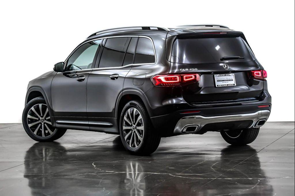 used 2021 Mercedes-Benz GLB 250 car, priced at $24,893