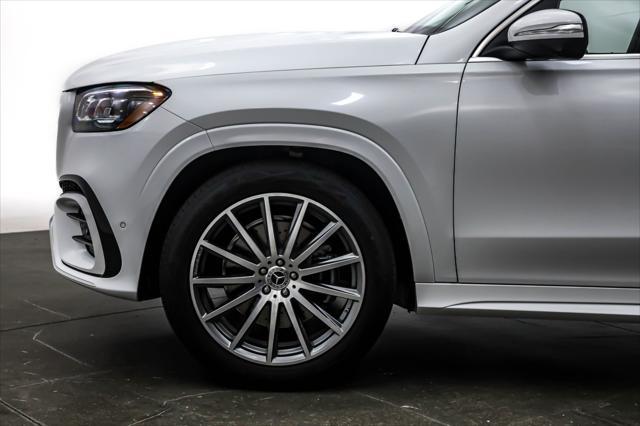 new 2025 Mercedes-Benz GLS 450 car, priced at $100,895