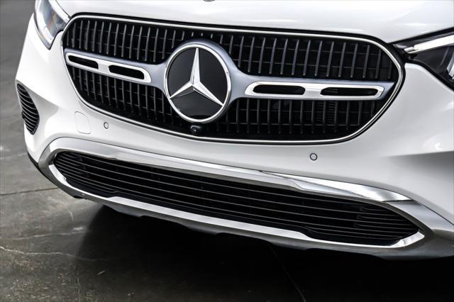 new 2025 Mercedes-Benz GLC 300 car, priced at $55,405
