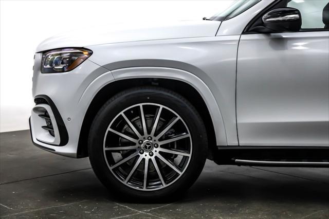 new 2025 Mercedes-Benz GLS 580 car, priced at $120,245