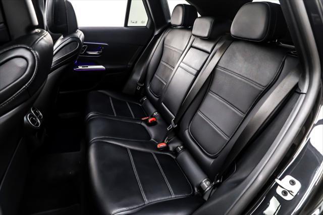 new 2025 Mercedes-Benz GLC 300 car, priced at $56,155