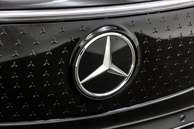 new 2024 Mercedes-Benz EQB 250 car, priced at $59,125