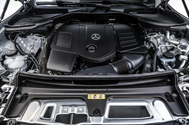 new 2025 Mercedes-Benz GLC 300 car, priced at $62,975