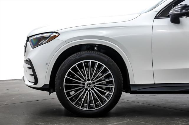 new 2025 Mercedes-Benz GLC 300 car, priced at $66,195