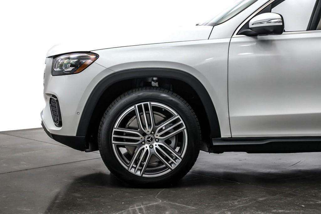 new 2025 Mercedes-Benz GLS 450 car, priced at $91,345
