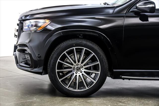 new 2025 Mercedes-Benz GLS 580 car, priced at $120,595