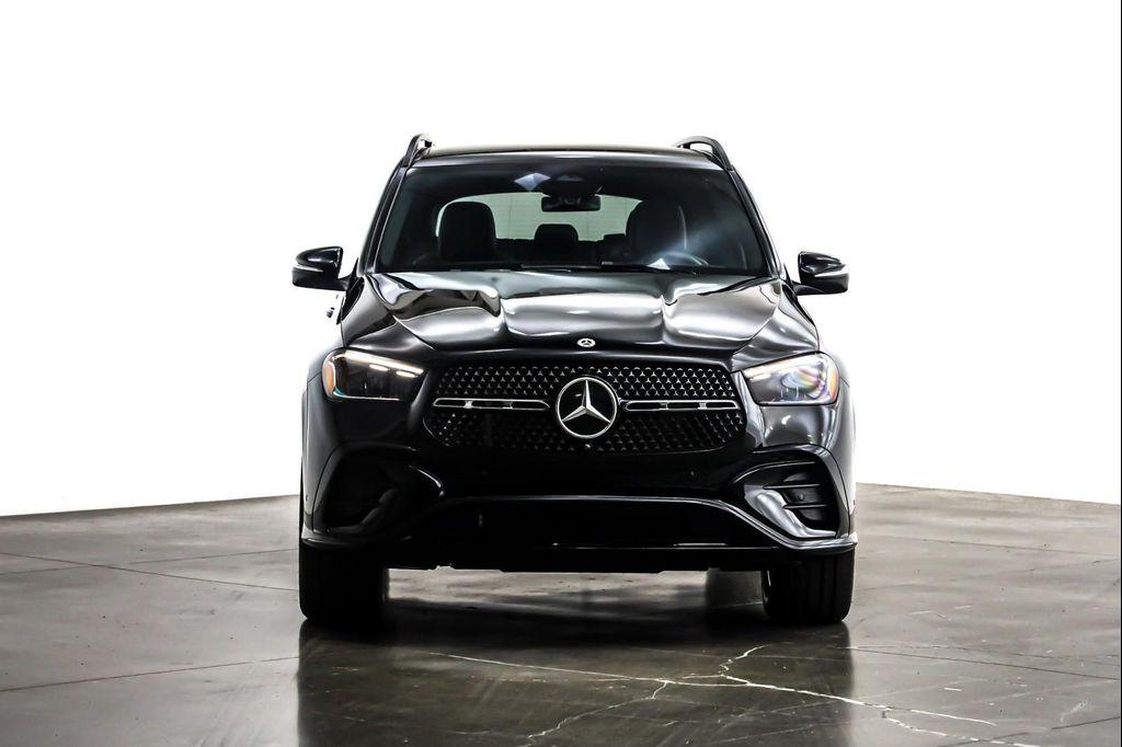 new 2025 Mercedes-Benz GLE 450 car, priced at $82,015