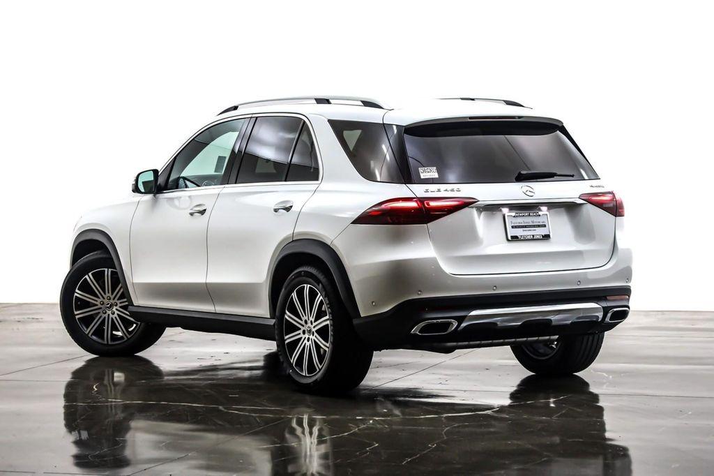 new 2025 Mercedes-Benz GLE 450 car, priced at $73,745