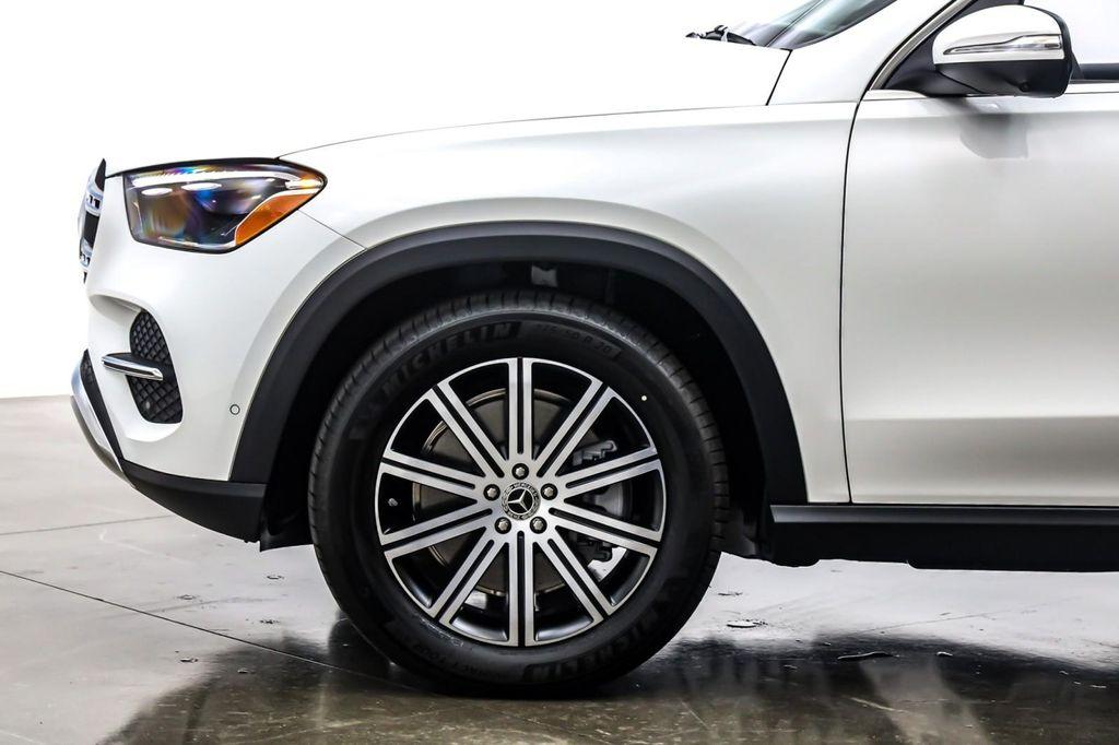 new 2025 Mercedes-Benz GLE 450 car, priced at $73,745