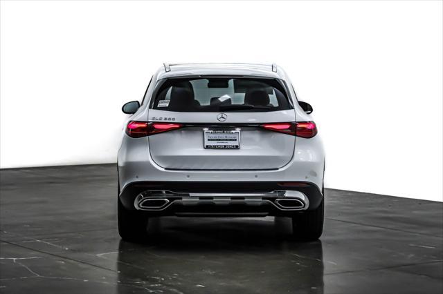 new 2025 Mercedes-Benz GLC 300 car, priced at $53,205