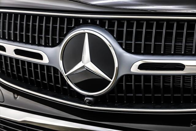 new 2025 Mercedes-Benz GLC 300 car, priced at $51,105