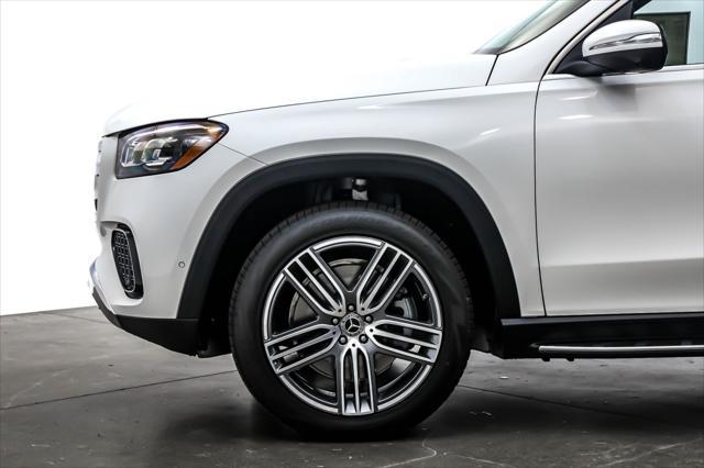 new 2025 Mercedes-Benz GLS 450 car, priced at $94,445