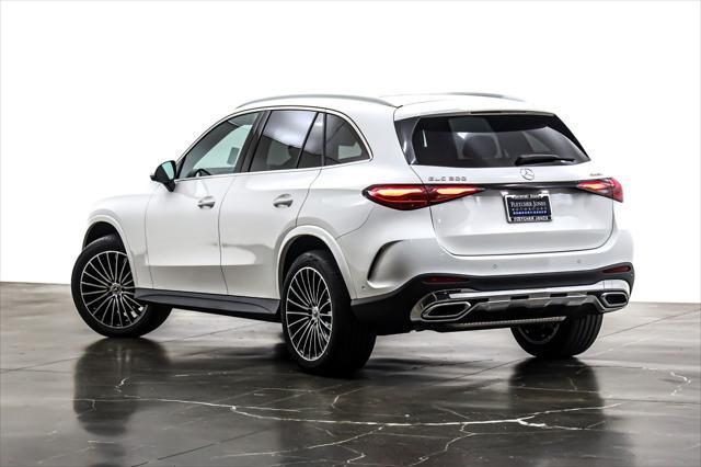 new 2024 Mercedes-Benz GLC 300 car, priced at $59,100