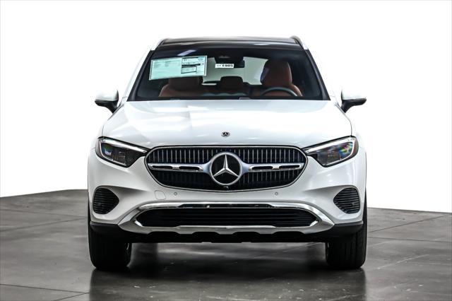 new 2025 Mercedes-Benz GLC 300 car, priced at $52,605