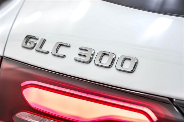 new 2025 Mercedes-Benz GLC 300 car, priced at $52,605
