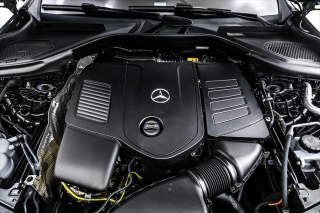 new 2025 Mercedes-Benz GLC 300 car, priced at $54,055