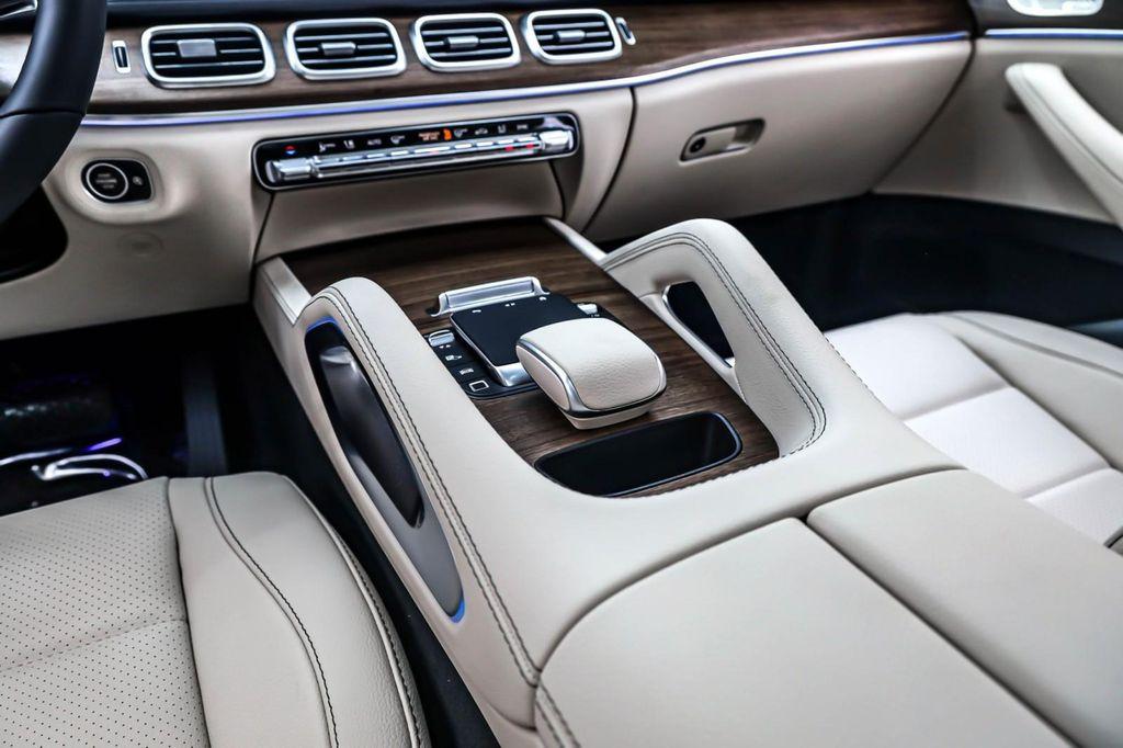 new 2025 Mercedes-Benz GLE 450 car, priced at $81,015