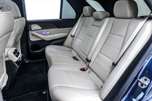 new 2025 Mercedes-Benz GLE 450 car, priced at $81,015