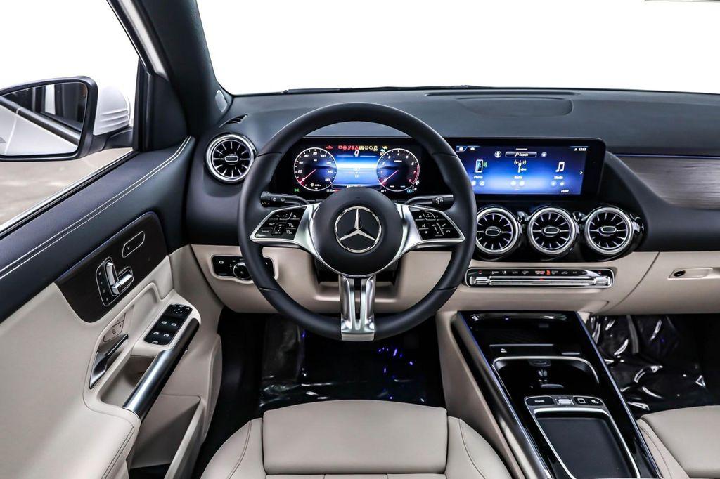 new 2026 Mercedes-Benz GLA 250 car, priced at $47,760