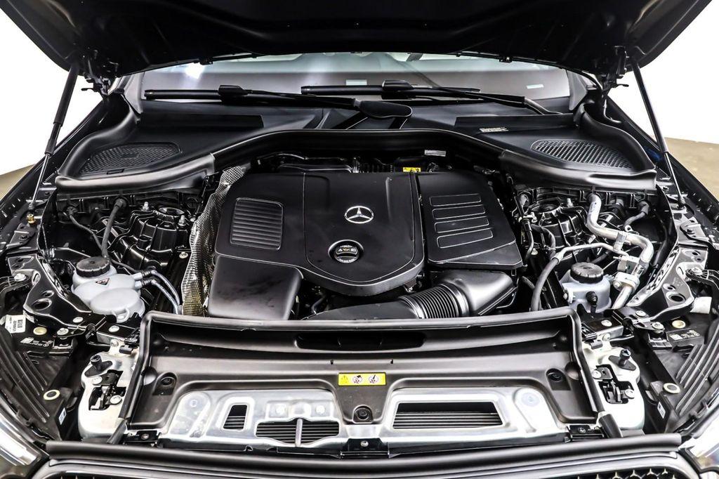 new 2025 Mercedes-Benz GLC 300 car, priced at $67,220