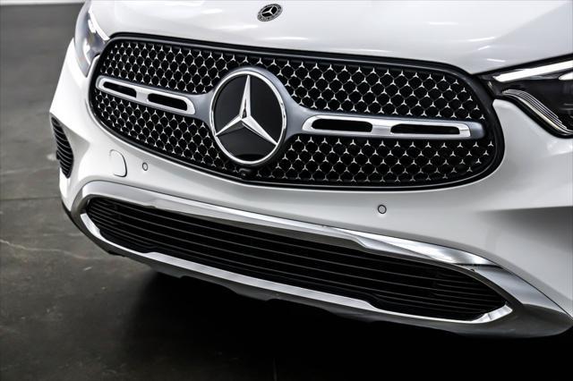 new 2025 Mercedes-Benz GLC 300 car, priced at $64,385
