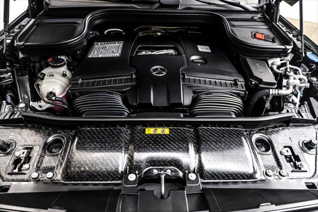 new 2025 Mercedes-Benz GLS 580 car, priced at $119,945