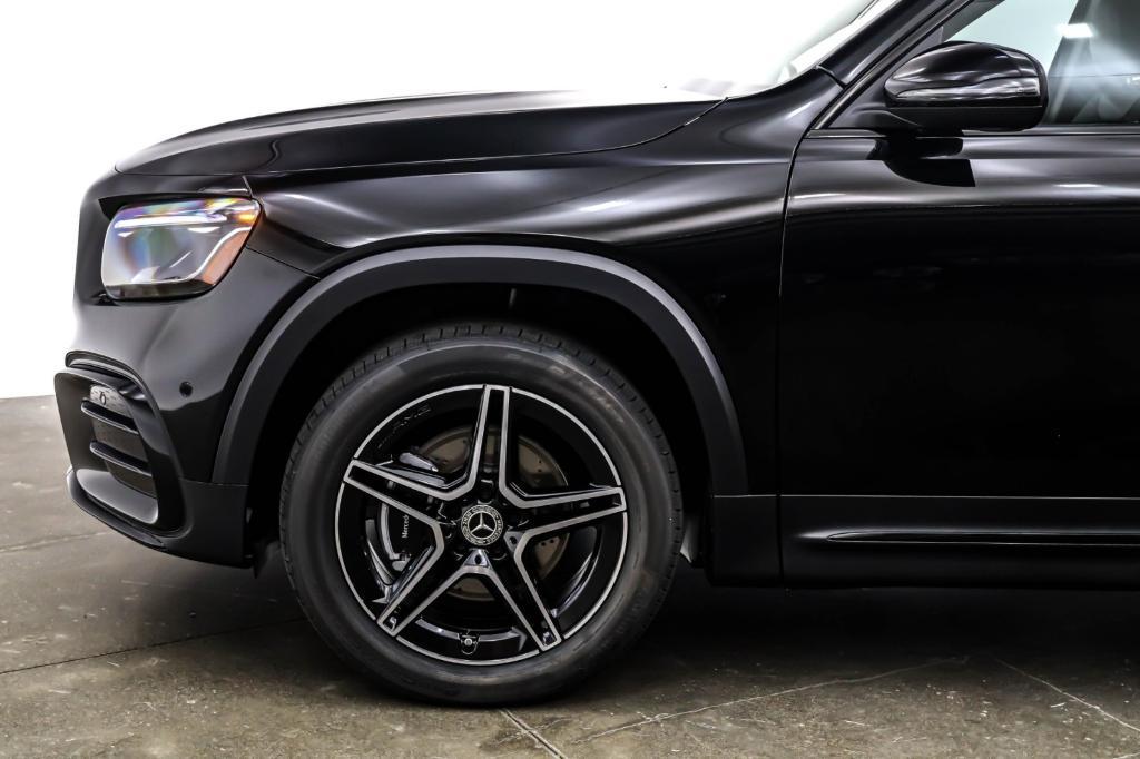 new 2024 Mercedes-Benz GLB 250 car, priced at $53,855