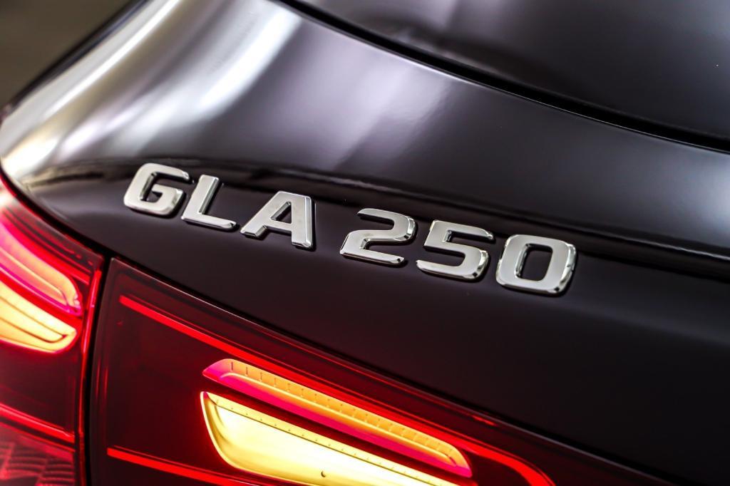 new 2024 Mercedes-Benz GLA 250 car