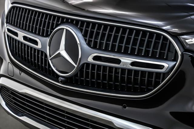 new 2025 Mercedes-Benz GLC 300 car, priced at $53,265