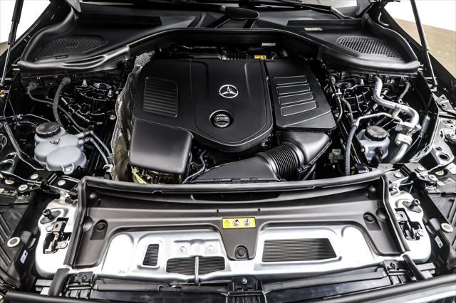 new 2025 Mercedes-Benz GLC 300 car, priced at $53,905