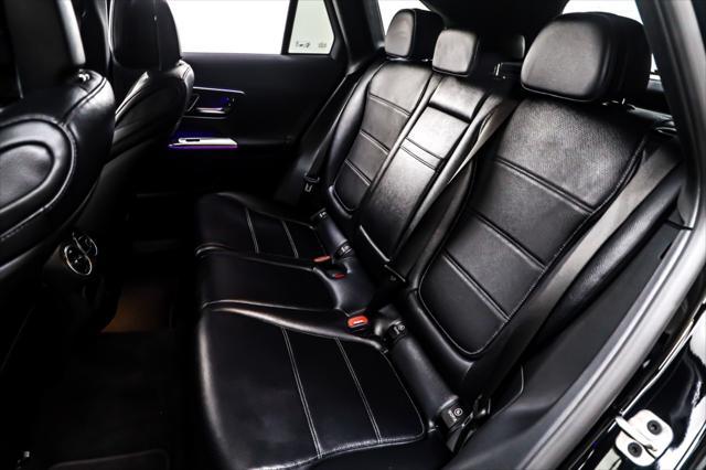 new 2025 Mercedes-Benz GLC 300 car, priced at $53,905
