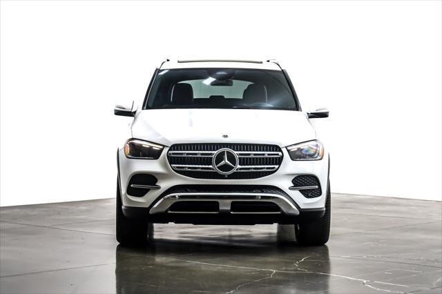 new 2025 Mercedes-Benz GLE 450 car, priced at $74,215