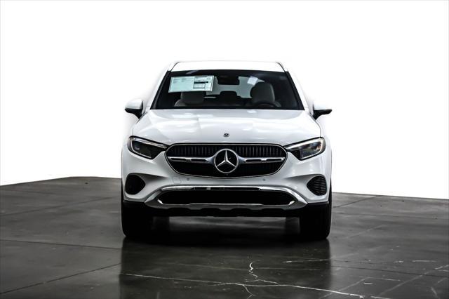 new 2025 Mercedes-Benz GLC 300 car, priced at $51,385