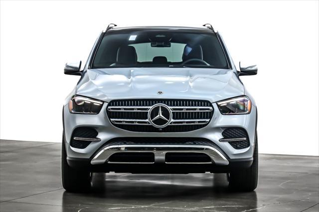 new 2025 Mercedes-Benz GLE 450 car, priced at $75,795